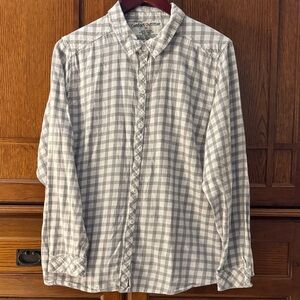 EUC Comfort Outfitters Women's Gray Plaid Flannel Button Down Shirt
